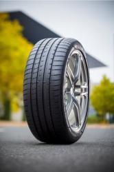 goodyear_eagle_f1_asymmetric_3.jpg