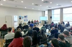 Mladi i &Aring;&iexcl;kole u saobra&Auml;�aju - Bezbednost i edukacija u fokusu Porodi&Auml;�nog dana na Sajmu automobila